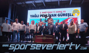 2. Gazi Paşa'yı Anma Yağlı Pehlivan Güreşleri Başpehlivanı İsmail Koç