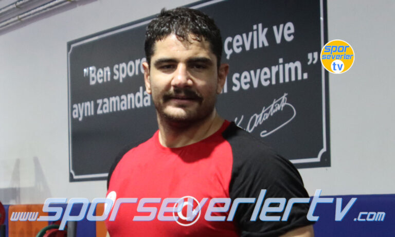 2022 Yılının Serbest Stil Güreşçisi Taha Akgül