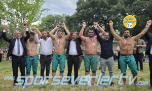 23. Bursa Dadaşlar Karakucak Güreşleri Başpehlivanı Hüseyin Civelek