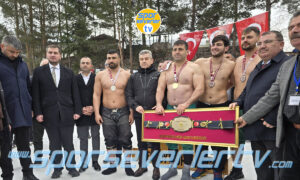 29. Ulusalararası Şavşat Veliköy Kar Üstü Karakucak Güreşleri Başpehlivanı Kenan Gör