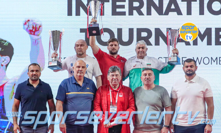 Uluslararası Yaşar Doğu, Vehbi Emre ve Hamit Kaplan Turnuvası Serbest Şampiyonu Türkiye